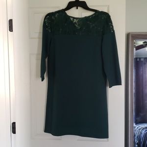 Green 3/4 sleeve dress